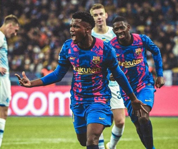 فاتي يجدد أمل برشلونة في دوري الأبطال