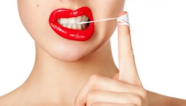 تعرف على الفوائد الصادمة لتناول العلكة