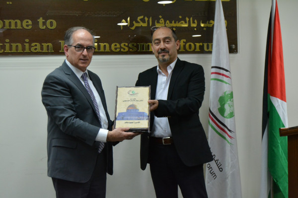 الملتقى ينظم محاضرة توعية حول "سرطان القولون"