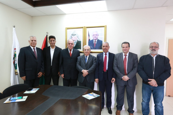 رئيس "القدس المفتوحة" يستقبل المجلس الأكاديمي الفلسطيني لبحث سبل التعاون