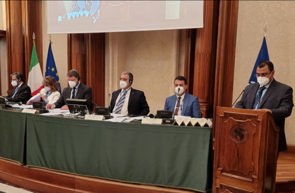 "العسومي" يدعو إلى وضع خارطة طريق برلمانية مشتركة بين البرلمان العربي وبرلمان البحر المتوسط