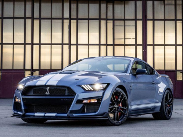 "فورد" تكشف عن سيارتها الجديدة من أيقونة (MUSTANG)
