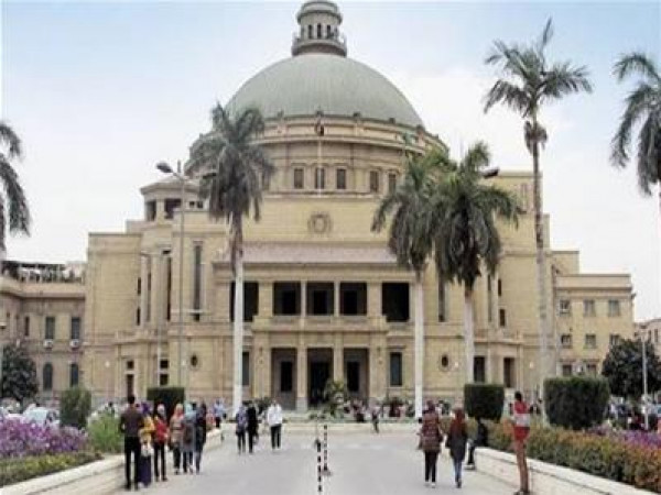 جامعة القاهرة بمصر تمنع غير المطعمين من تقديم الامتحانات