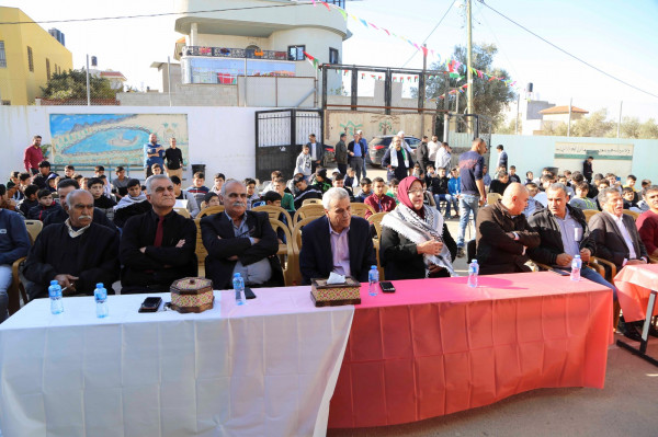 مدرسة "ياسر عرفات" تنظّم احتفالاً بذكرى الاستقلال برعاية محافظ قلقيلية