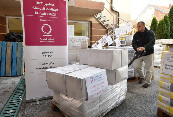 قطر الخيرية تقدم إغاثة عاجلة لمتضرري الفيضانات بالبوسنة