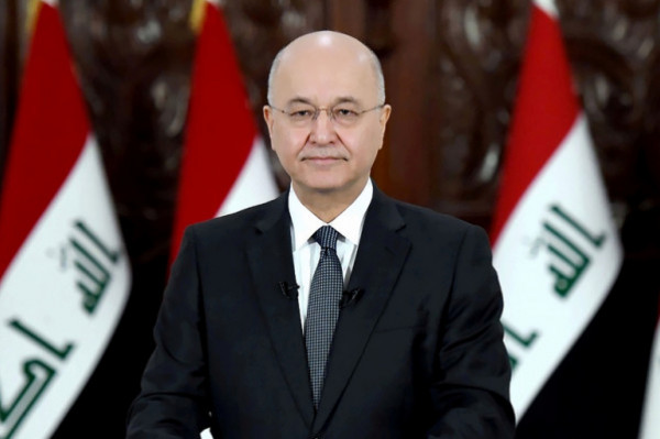 الرئيس العراقي يؤكد على ضرورة دعم الحوار الإقليمي لتخفيف التوترات
