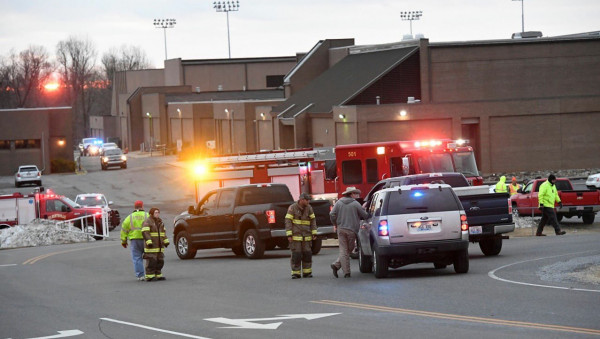 شاهد: مقتل ثلاثة أشخاص في إطلاق نار داخل مدرسة بولاية ميشيغان
