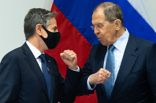 وزيرا الخارجية الأميركي والروسي يجتمعان في ظل تصاعد التوترات مع أوكرانيا