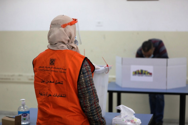 قيادي بـ (حماس): الانتخابات استحقاق لا ينبغي أن يكون بصورة انتقائية