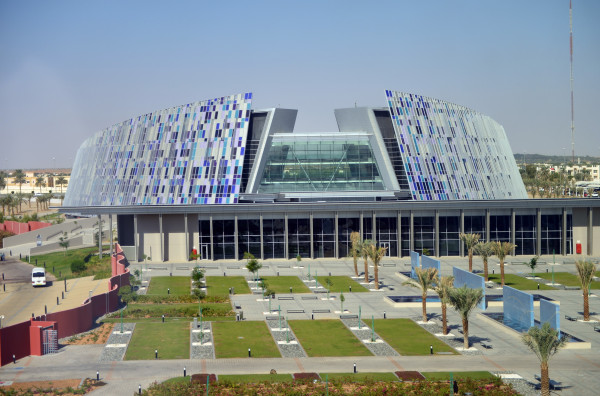 جامعة الإمارات تمول 56 مشروعاً بحثياً تماشياً مع أهداف التنمية المستدامة