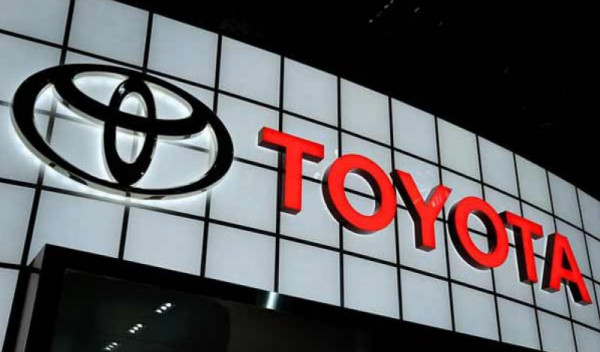 (تويوتا) تقدم ميزة حصرية لأصحاب السيارات المصنوعة عام 2018 والطرازات اللاحقة