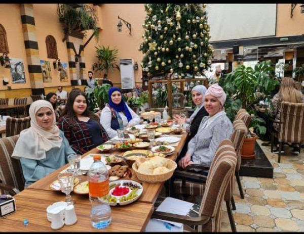 ملهمات الطاقة الإيجابية في جلسة خاصة بدبي حول خطة العمل للعام المقبل