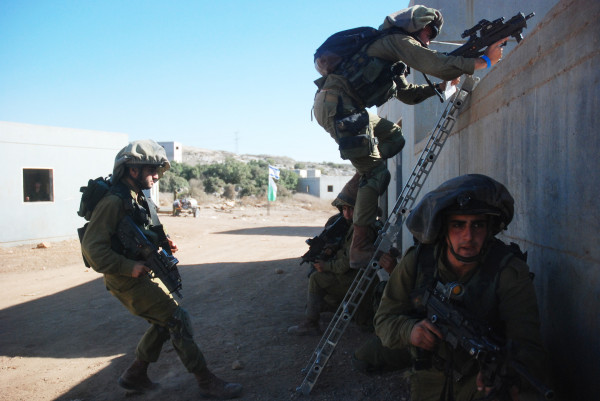 الجيش يتخذ سلسلة إجراءات في غلاف غزة