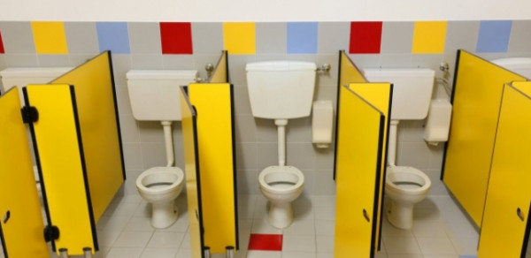 الصين على أعتاب تحقيق ثورة "المراحيض" في المدارس ورياض الأطفال