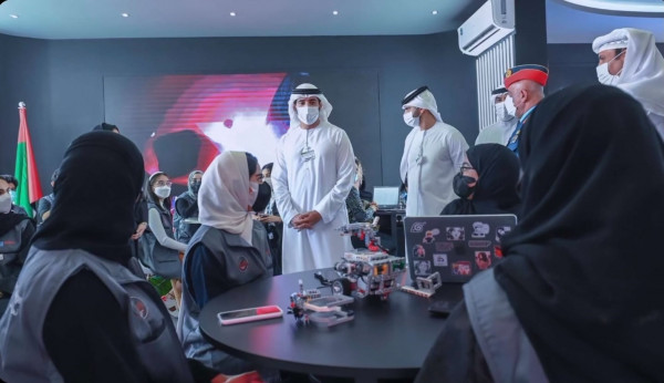 فريق من جامعة الإمارات يفوز بالمركز الثالث في مسابقة "تحدي استكشاف الكوكب إكس"