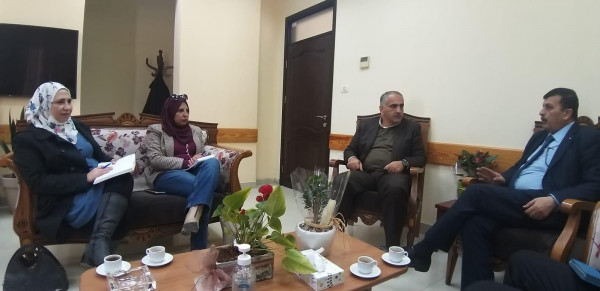 وكيل "التنمية" عاصم خميس يلتقي وكيل وزارة التعليم العالمي