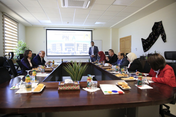 أبو زيد يبحث التعاون مع المديرة الإقليمية لمنظمة التعاون الاقتصادي والتنمية