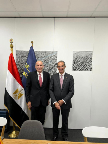 وزير الاتصالات يجتمع بنظيره المصري عمرو طلعت