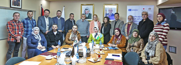 القدس المفتوحة تخرج طاقم "فضائية فلسطين التعليمية" التابعة لوزارة التربية والتعليم