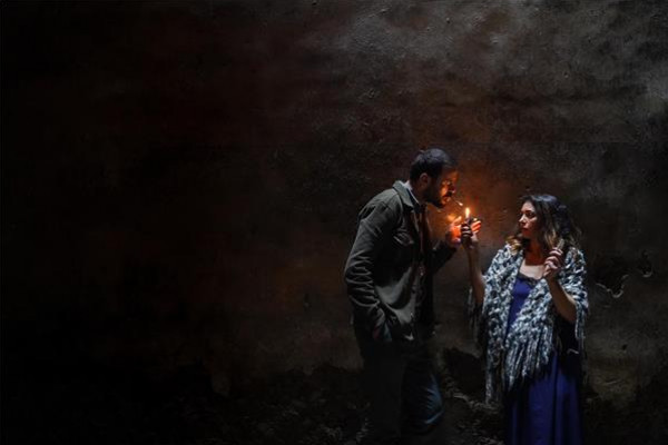 رابطة الفنانين الفلسطينيين تطالب بمنع عرض فيلم (صالون هدى)