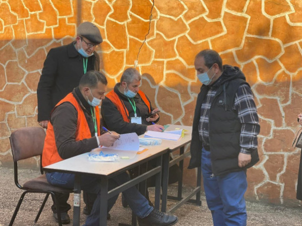 اللجنة الاهلية تدعو لجنة الانتخابات المركزية والشرطة الى التنسيق بينهما لتسهيل الحركة