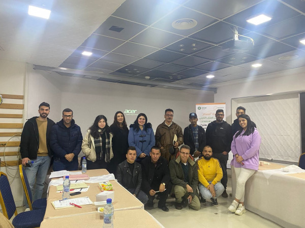 المؤسسة الفلسطينية للتمكين والتنمية تعقد جلسة حوارية حول الخطاب التربوي وقضايا النوع الاجتماعي