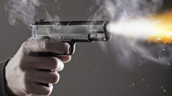لسبب مجهول.. شاب ينهي حياة مراهقة ويصيب آخرين بجراح خطيرة