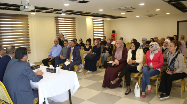 التنمية الاجتماعية وجامعة بيرزيت تطلقان مبادرة إضاءات التطوعية