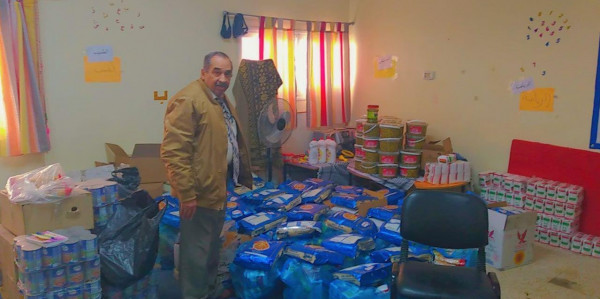 الإسراء الخيرية توزع الطرود الغذائية على الفقراء في أريخا