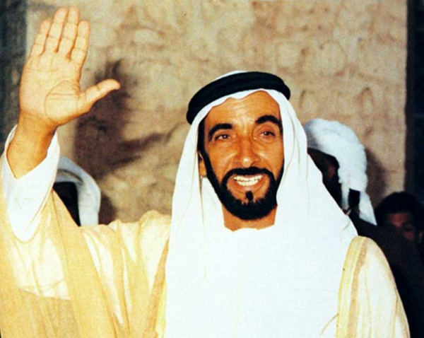 سلطان بن طحنون: زايد جعل العمل الإنساني نهجاً أصيلاً في مجتمع الإمارات منذ تأسيسها