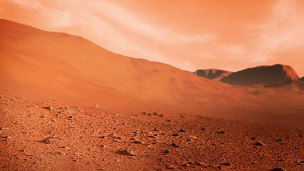 شاهد: بصمة إنسان صادمة تظهر على سطح المريخ
