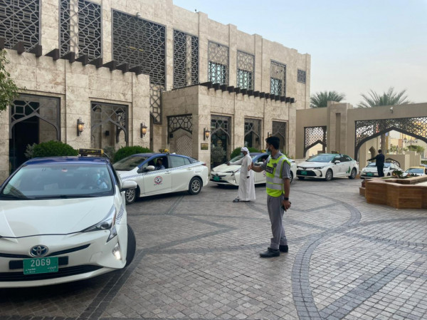 هيئة النقل- وعجمان سراي ينفذان مبادرة إفطار السائق
