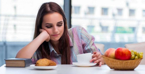 أطعمة تسبب انخفاض مستوى الطاقة لديك
