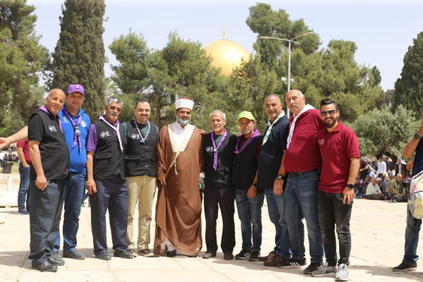 مفوضية كشافة القدس تواصل عملها بنجاح في مشروع خدمة الصائمين للأسبوع الرابع