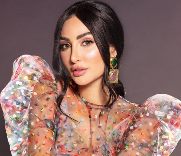 بعد نجاحها في مسلسل من شارع الهرم إلى..نور الغندور على غلاف مجلة شهيرة