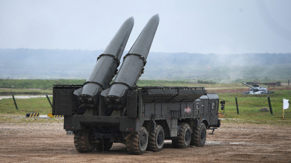 روسيا تجري محاكاة لإطلاق صواريخ بقدرات نووية في كالينينغراد