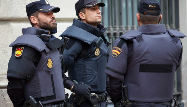 وسائل إعلام: 17 مصابا على الأقل جراء انفجار قوي بمنزل وسط مدريد