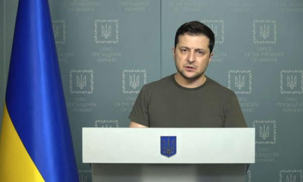 زيلينسكي: نحتاج راجمات صواريخ لحماية المدنيين من الهجمات الروسية