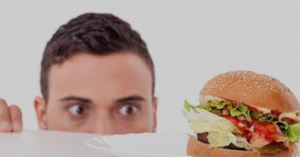 ما هو الوقت الأنسب لتناول الطعام عقب ممارسة الرياضة؟