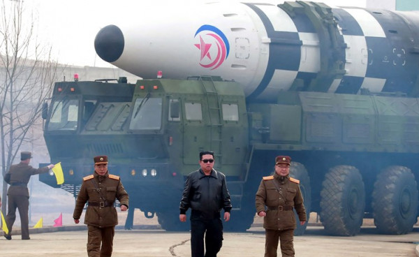 سيؤول: كوريا الشمالية تطلق ثلاثة صواريخ بالستية تجاه بحر اليابان