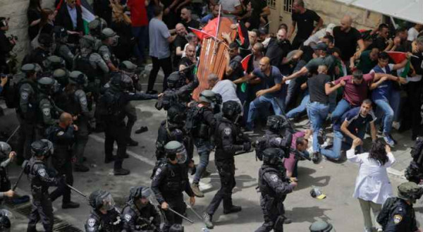 حماس: ارتباك الاحتلال في جنازة "أبو عاقلة" تعبير عن عجزه وفقدان السيطرة