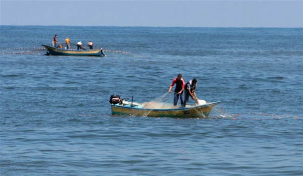 بحرية الاحتلال تعتقل صيادين في بحر رفح جنوب القطاع