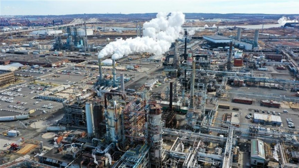 وزيرة الطاقة: بايدن قد يفرض قيوداً على صادرات النفط لتهدئة الأسعار محلياً