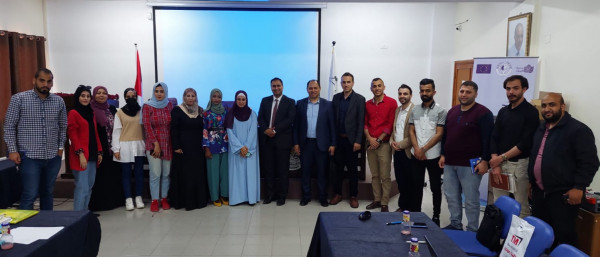 "الدراسات العليا" بجامعة غزة تنظم ندوة حول أخلاقيات الكتابة للعلاقات العامة