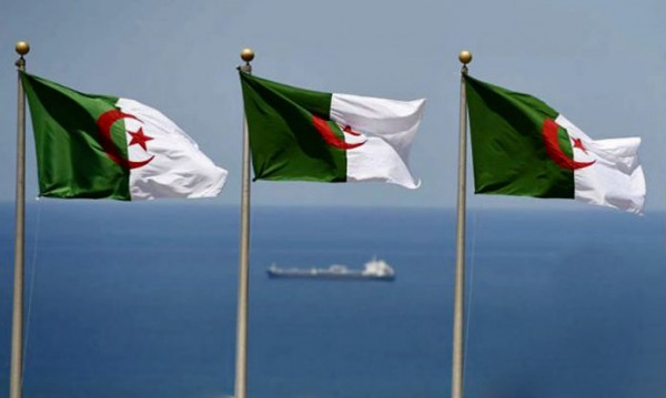الجزائر تصدر قراراً بحظر كافة الواردات من إسبانيا