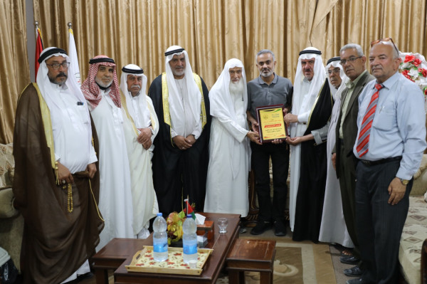 ملتقى عائلات خانيونس يشيد بجهود دار الكتاب والسنة في خدمة المجتمع