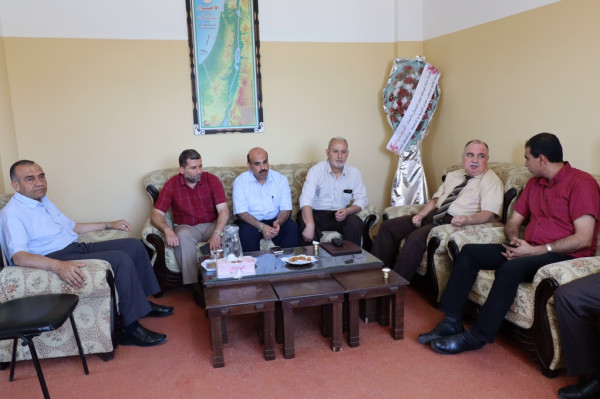 الإدارة العامة للصحة المدرسية بوزارة التربية والتعليم تكرم مشرفة الصحة صباح أبو شرخ