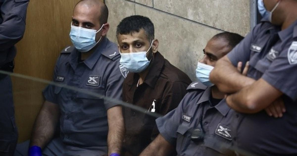 الأسير محمد العارضة يواجه إجراءات تعسفية من قبل السجان الإسرائيلي