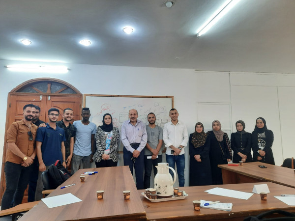 غزة: التجمع الإعلامي الديمقراطي ينظم لقاءً تدريبيًا حول الحملات الإعلامية الرقمية
