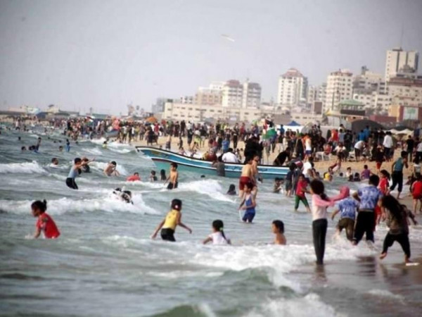 بلدية غزة تنشر خريطة الأماكن الملائمة للسباحة على شاطئ البحر